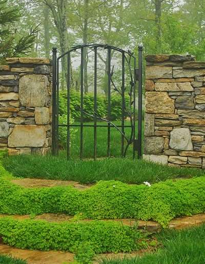 alex-smith-garden-design-sanders-2-gate