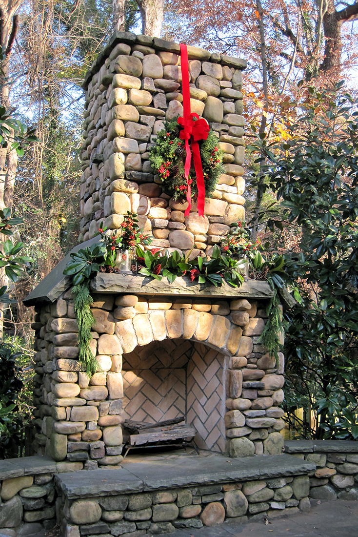 Alex Smith Holiday Fireplace Design