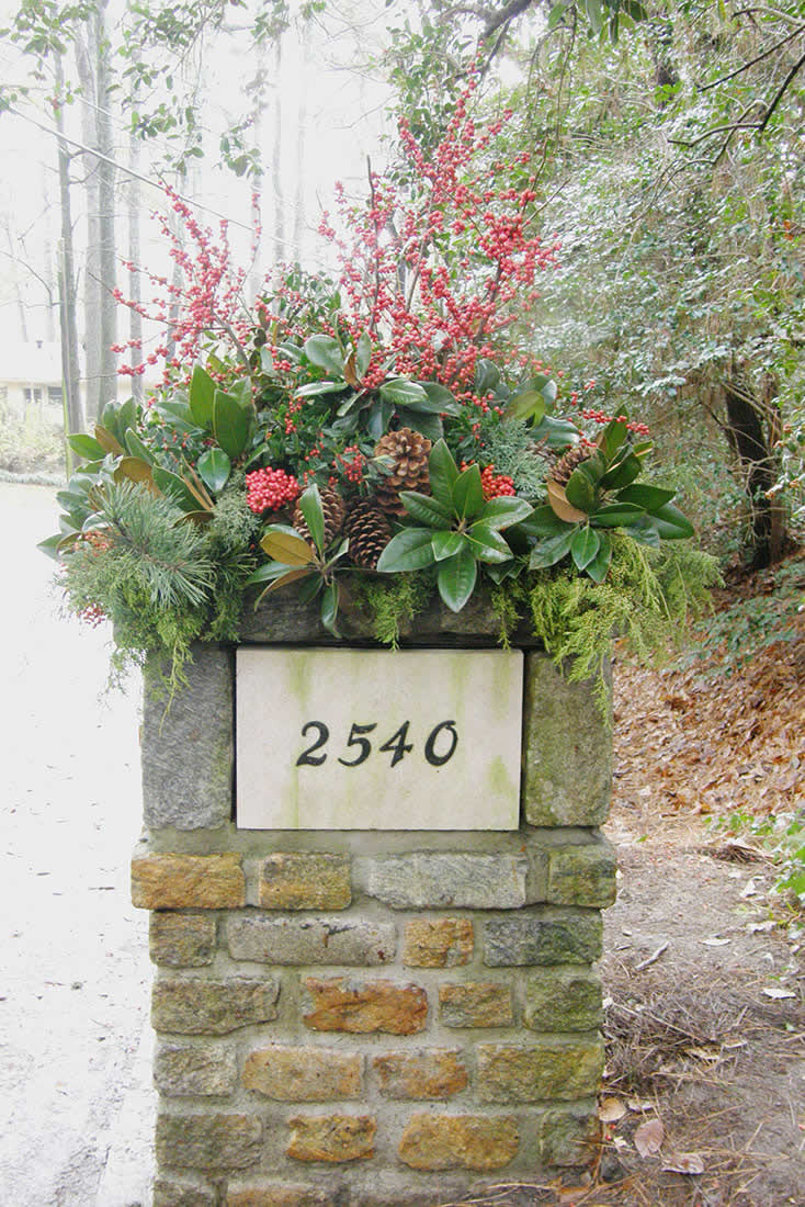 Alex Smith Holiday Mailbox Design Decor